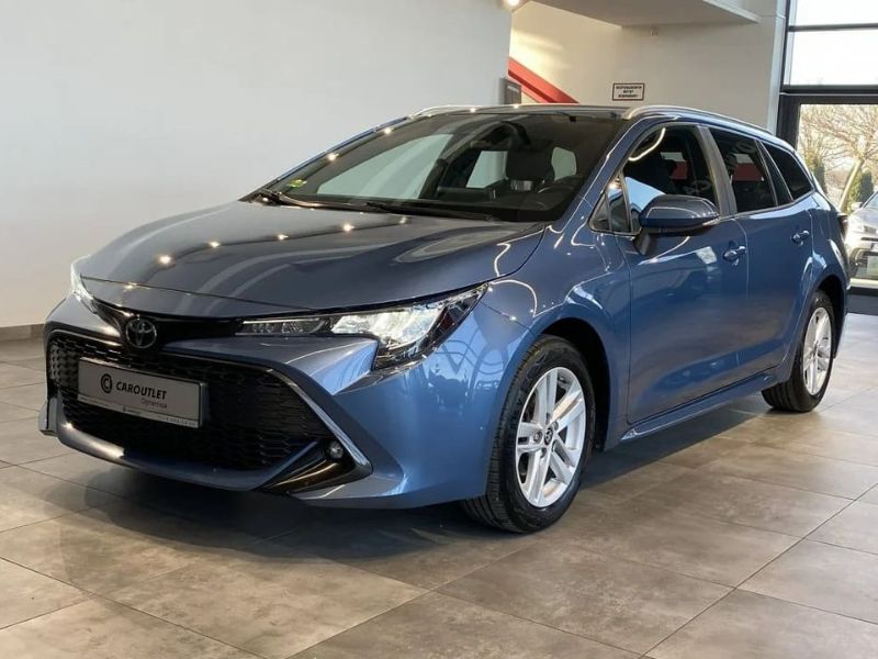 używana toyota corolla, auta używane z salonu kraków