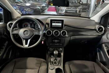 Mercedes B 180