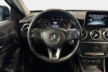Mercedes GLA 180