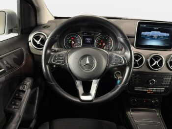 Mercedes B 180