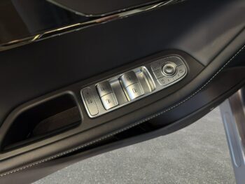 OMODA E5