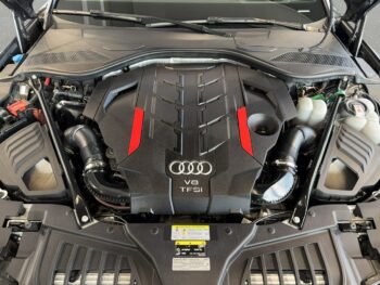 Audi S8