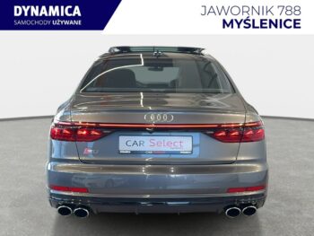 Audi S8