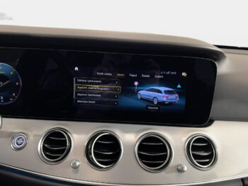 Mercedes E 220