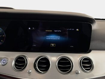 Mercedes E 220