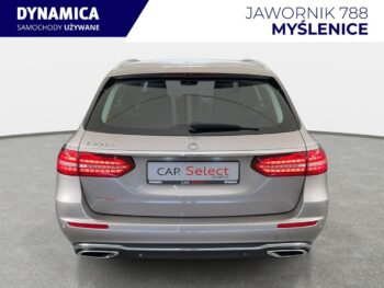 Mercedes E 220
