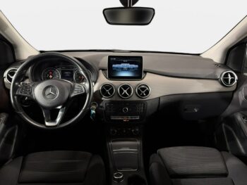 Mercedes B 180