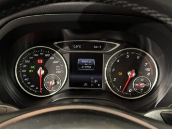 Mercedes B 180