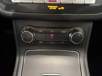 Mercedes B 180