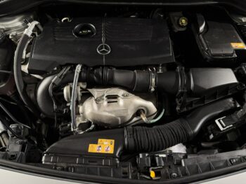 Mercedes B 180