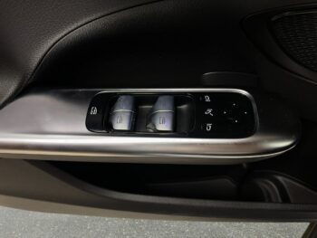 Mercedes C 200
