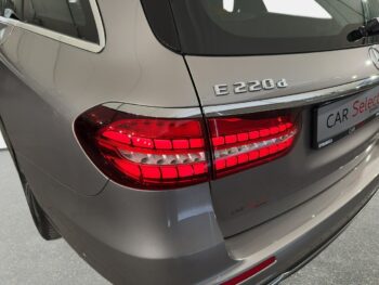 Mercedes E 220