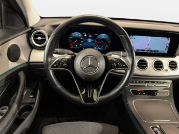 Mercedes E 220