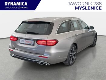 Mercedes E 220