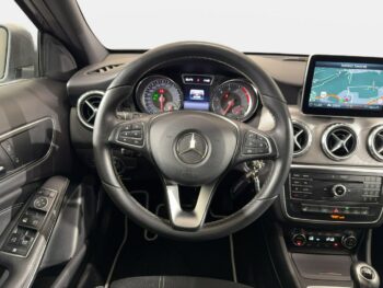 Mercedes GLA 200