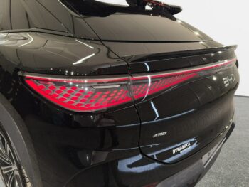BYD Sealion 7