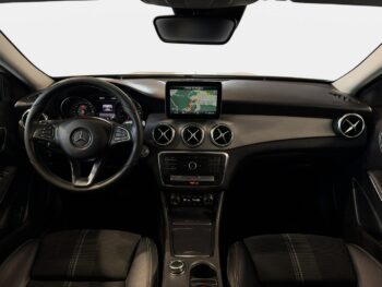 Mercedes GLA 200
