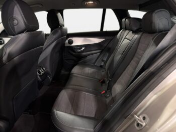 Mercedes E 220