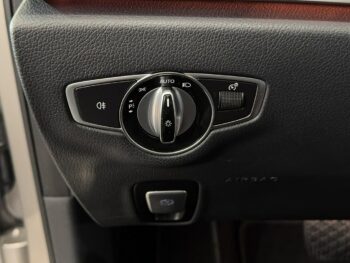 Mercedes E 220