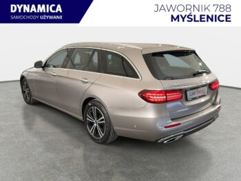 Mercedes E 220