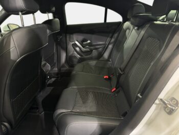 Mercedes CLA 200