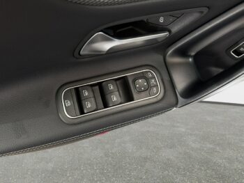 Mercedes CLA 200