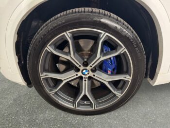 BMW X5 M50