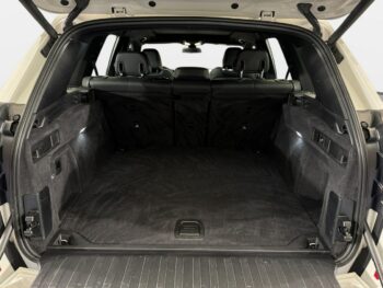 BMW X5 M50