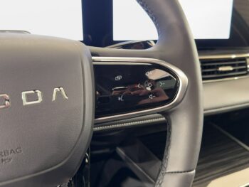 OMODA E5