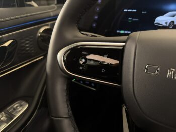 OMODA E5