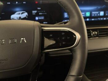 OMODA E5