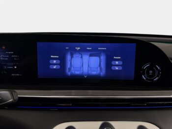 OMODA 9