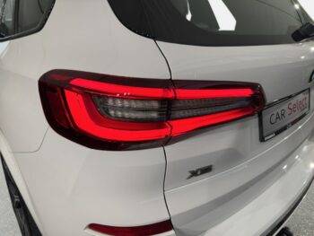 BMW X5 M50