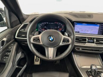 BMW X5 M50