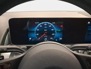 Mercedes GLB