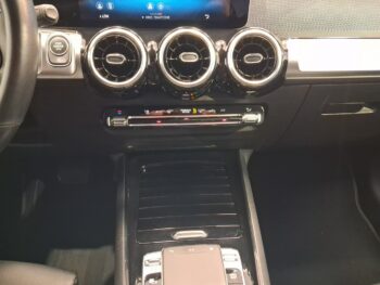 Mercedes GLB