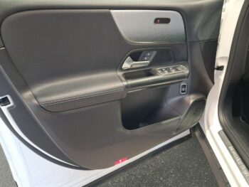 Mercedes GLB