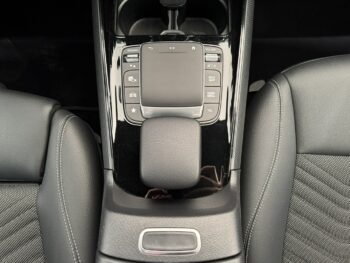 Mercedes GLB