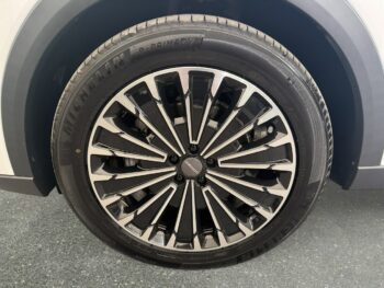 OMODA 9