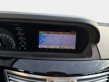 Mercedes S 550