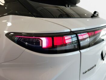 OMODA 9