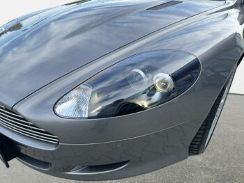 Aston Martin DB9
