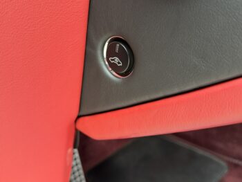 Aston Martin DB9