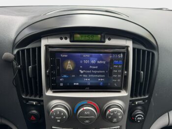Hyundai H-1