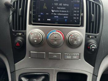 Hyundai H-1