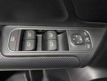 Mercedes GLB