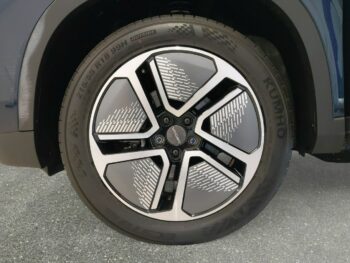 OMODA E5