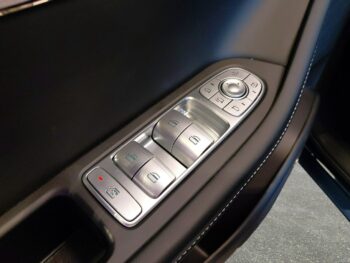 OMODA E5