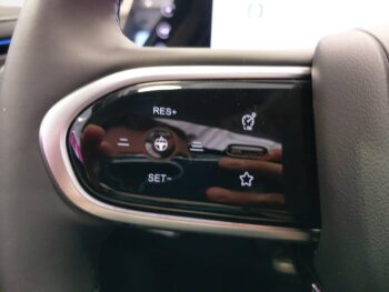 OMODA E5